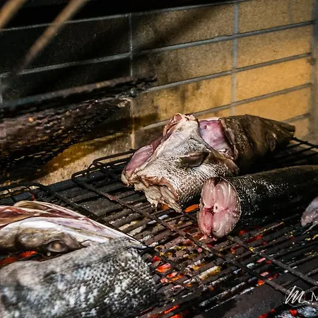 Апартаменты Mirsini Параспорос