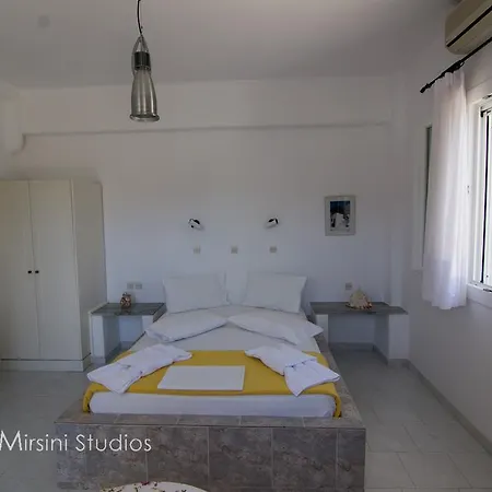 Mirsini Апартаменты