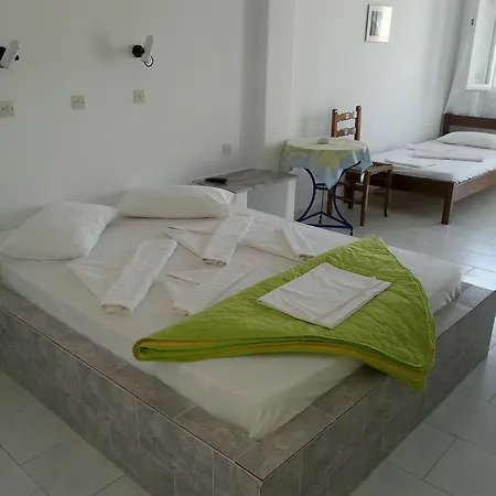 Mirsini Параспорос